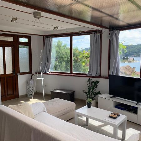 Stonehouse Vis Apartamento Exterior foto