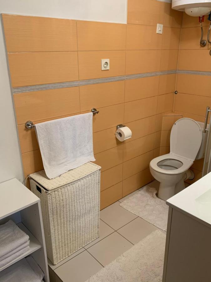 Stonehouse Vis Apartamento Exterior foto