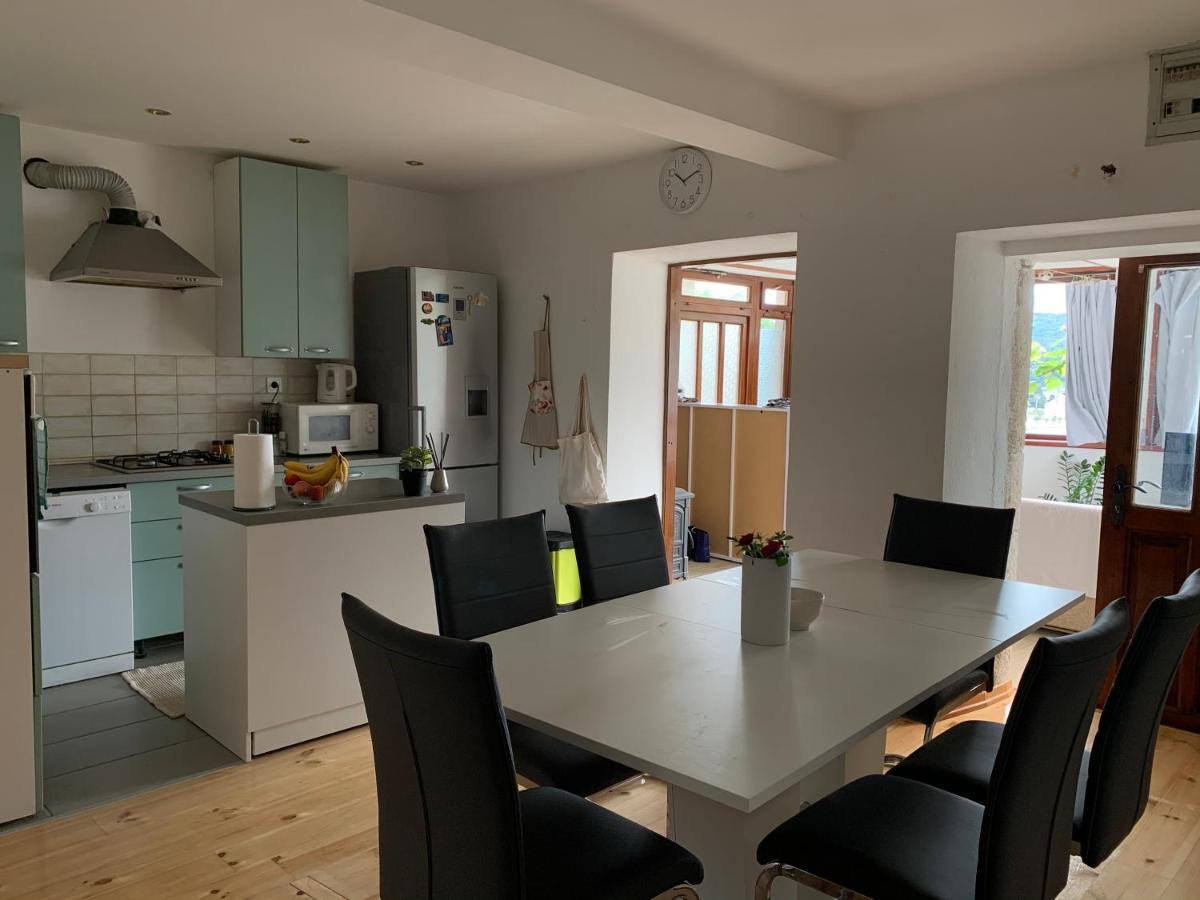 Stonehouse Vis Apartamento Exterior foto