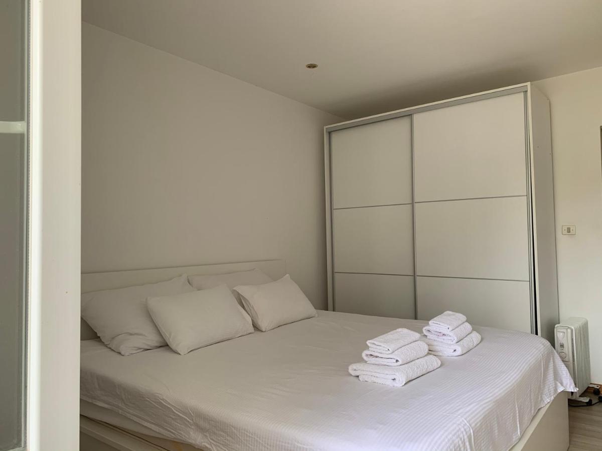 Stonehouse Vis Apartamento Exterior foto